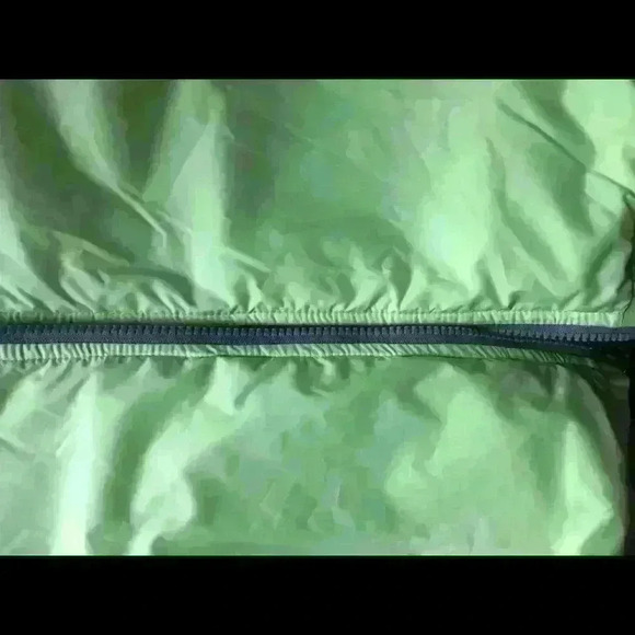 The north face girls jacket - Picture 8 of 9